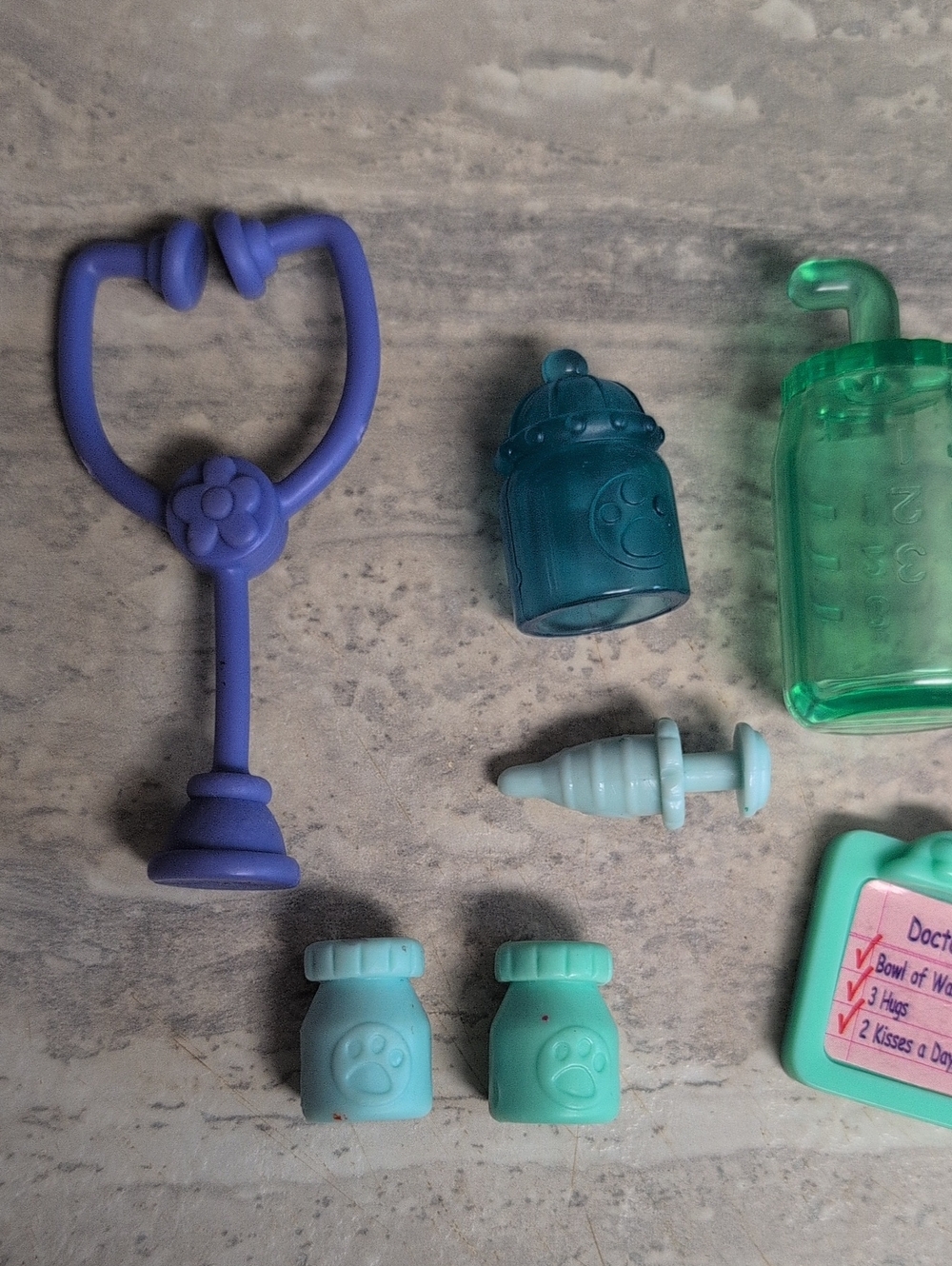 Littlest Pet Shop 9pc Medical Accessory Lot - Picture 2 of 3